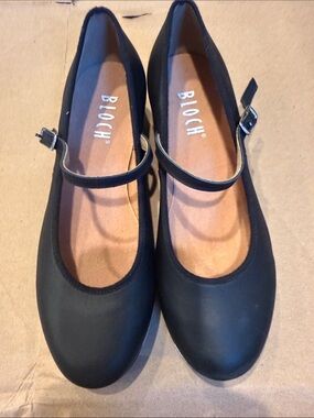 Bloch Woken’s Black Mary Jane Tap Dance Shoes with Buckle Strap- Size 8